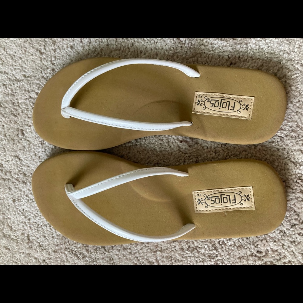 Flojos flip flops